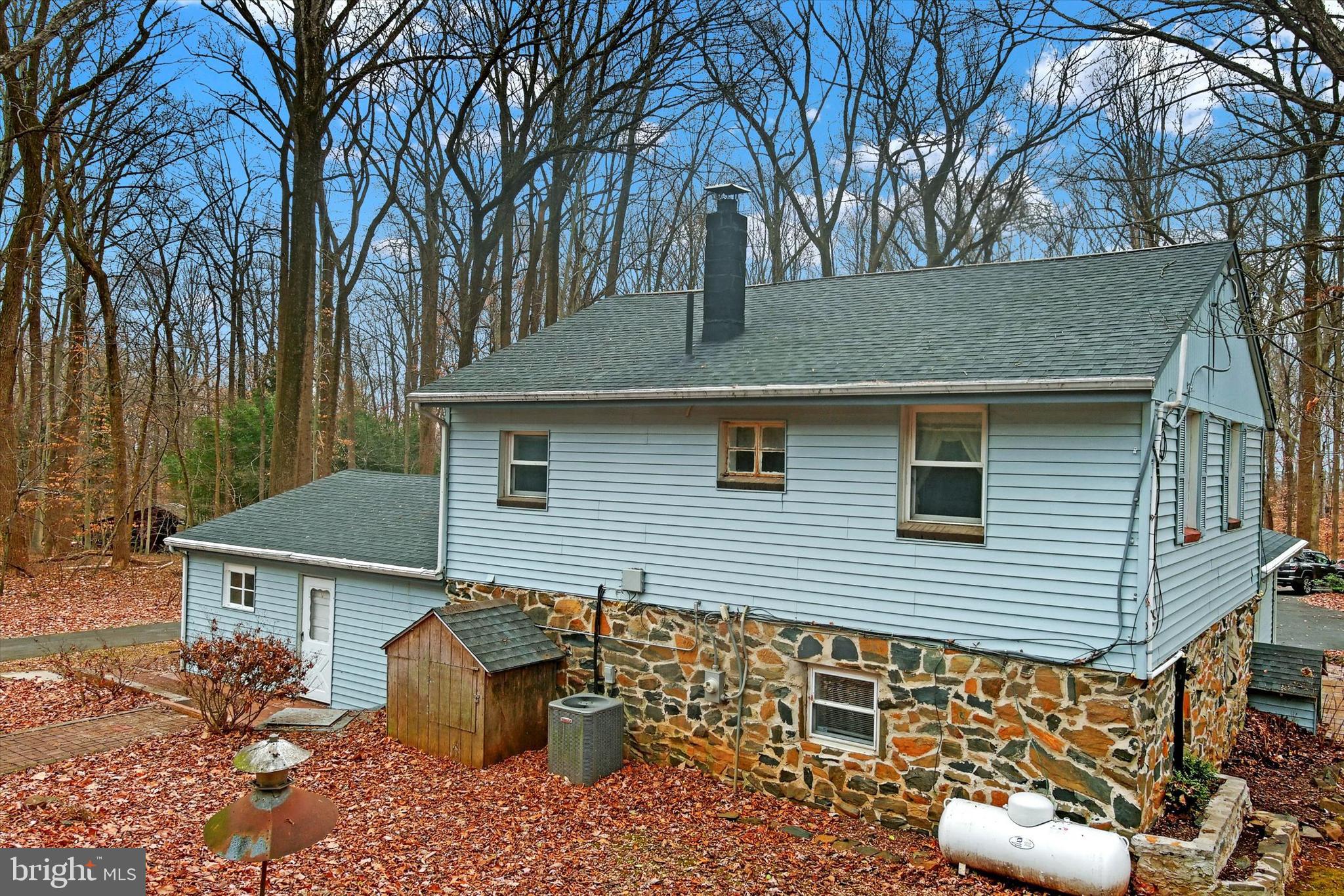 2157 Sherwood Ln