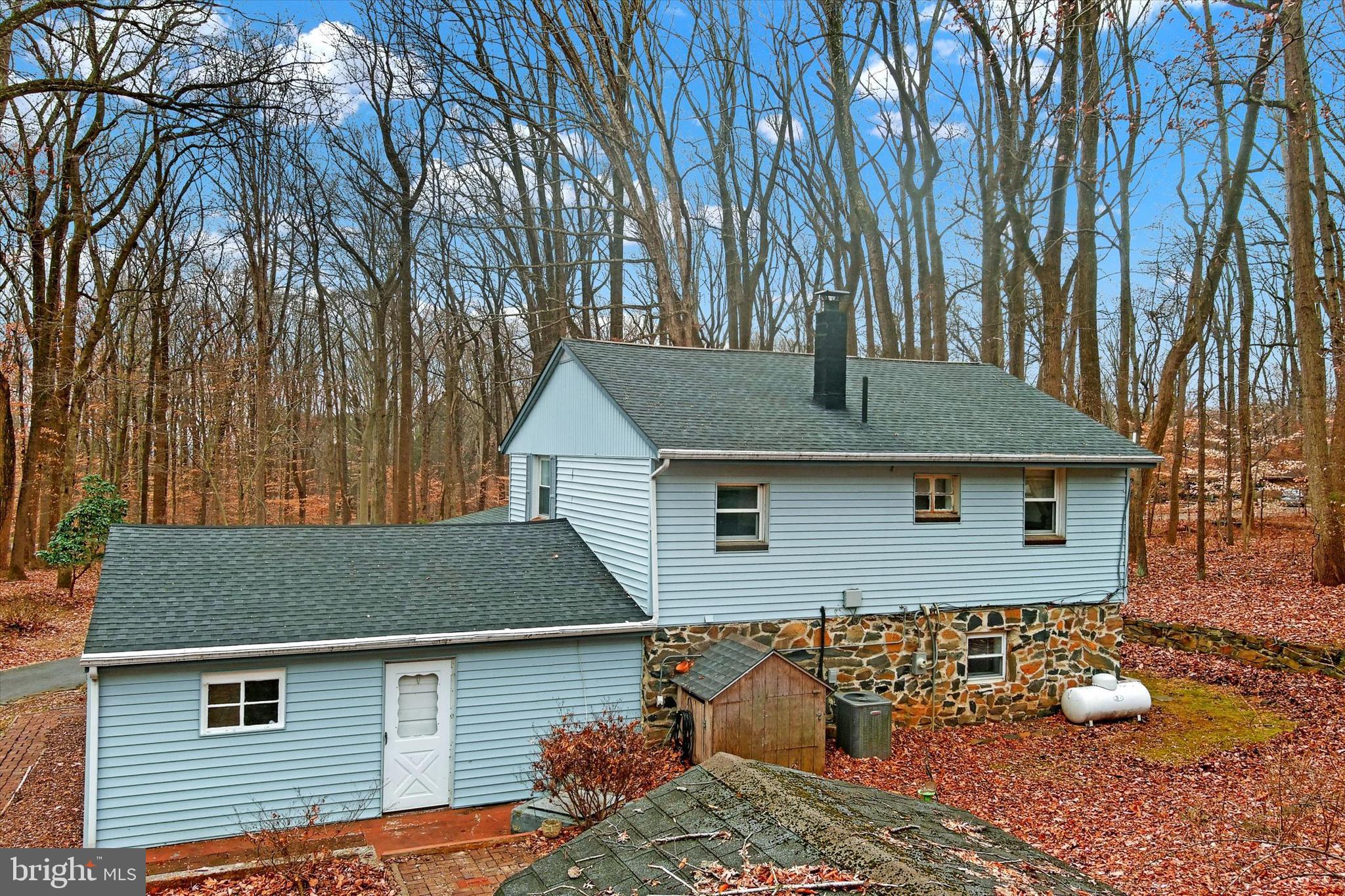 2157 Sherwood Ln