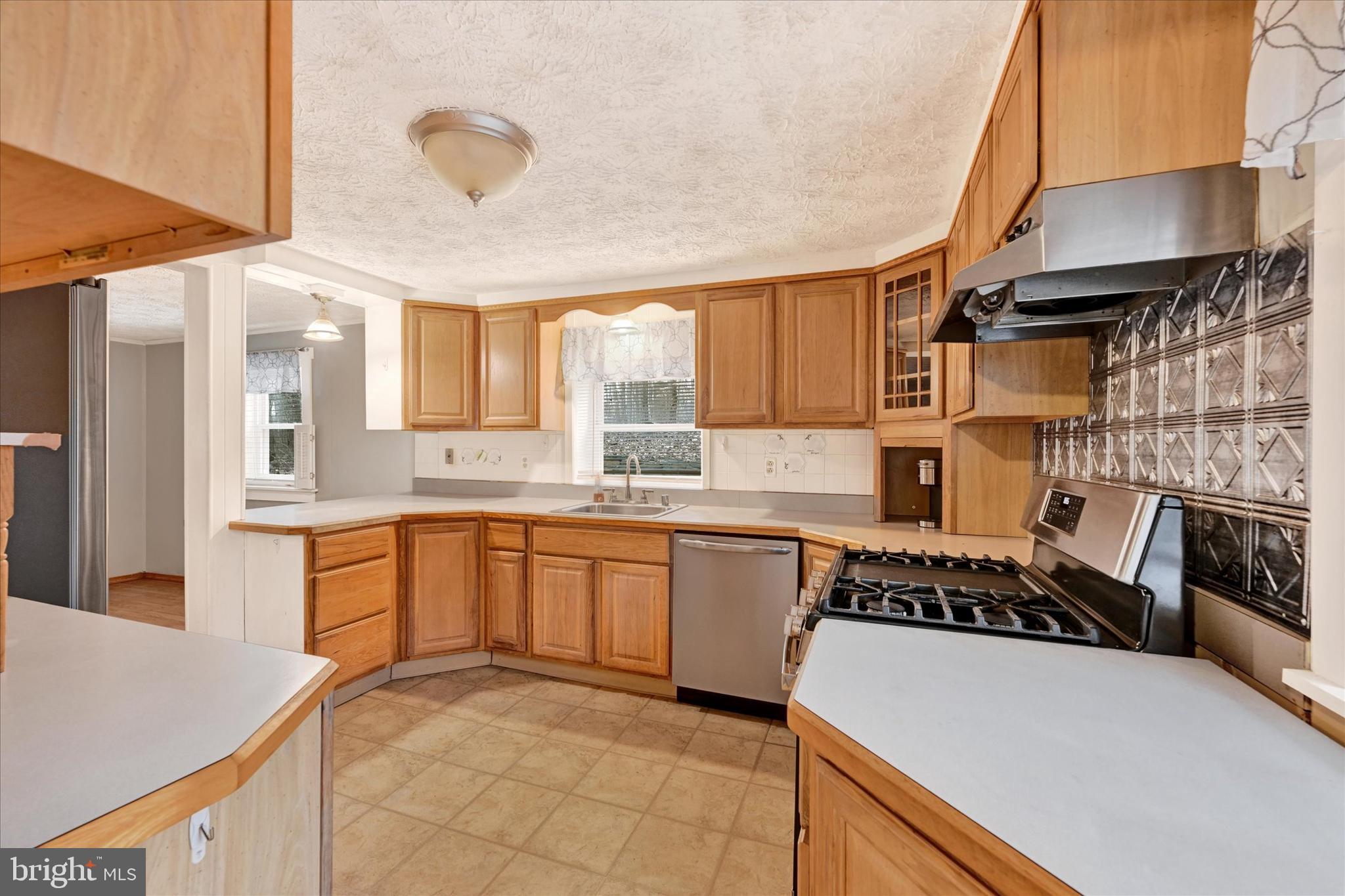 2157 Sherwood Ln