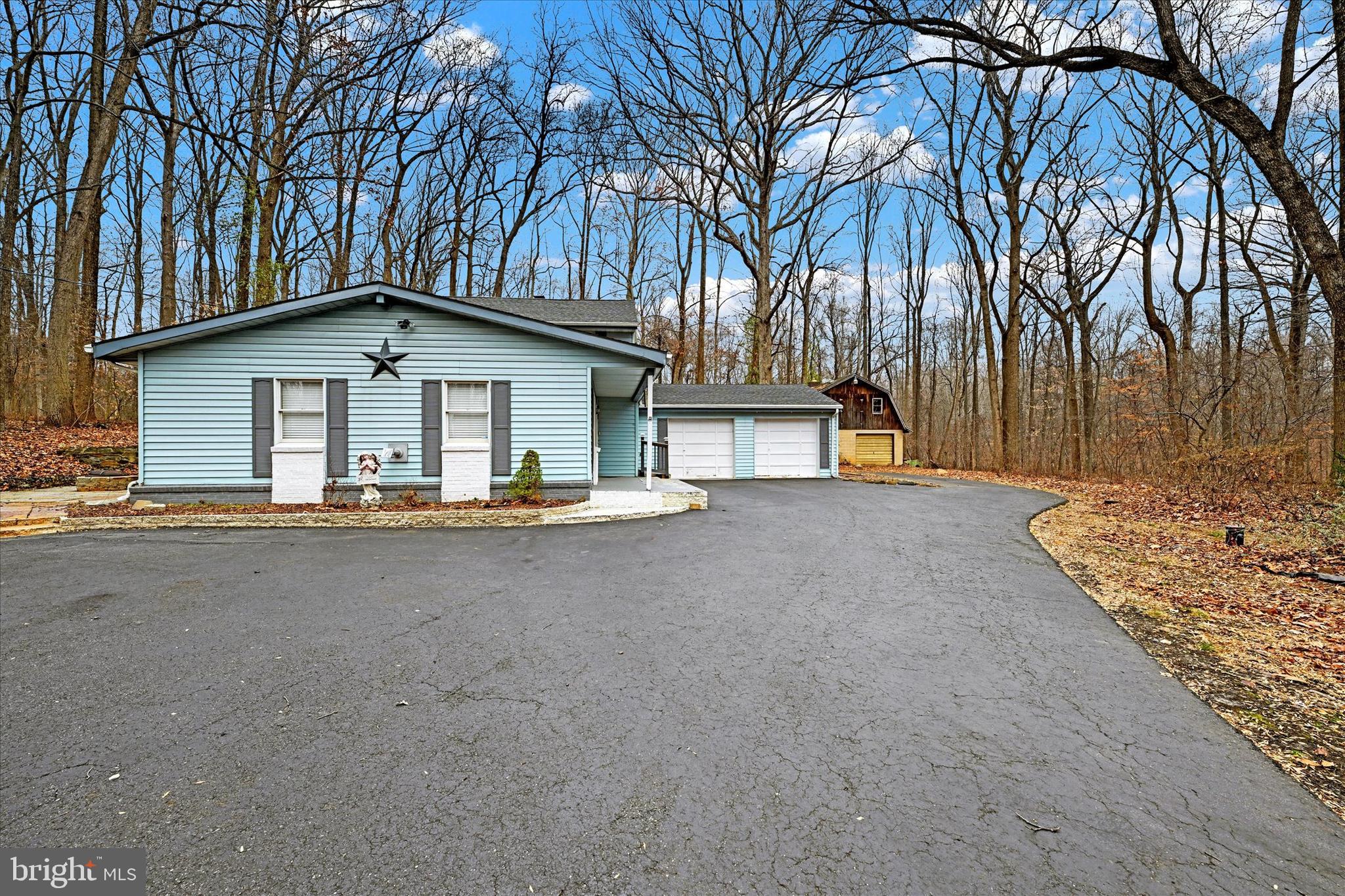 2157 Sherwood Ln