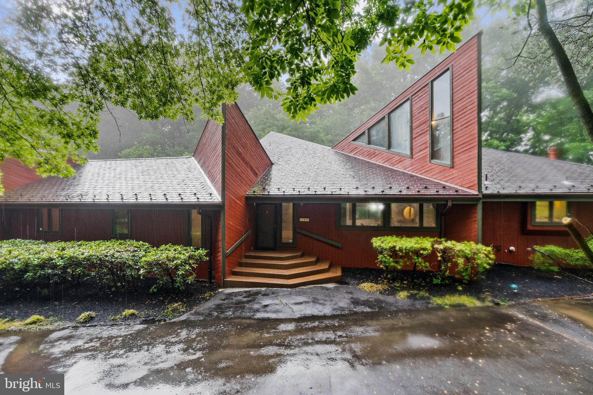 11370 Heathertoe Ln