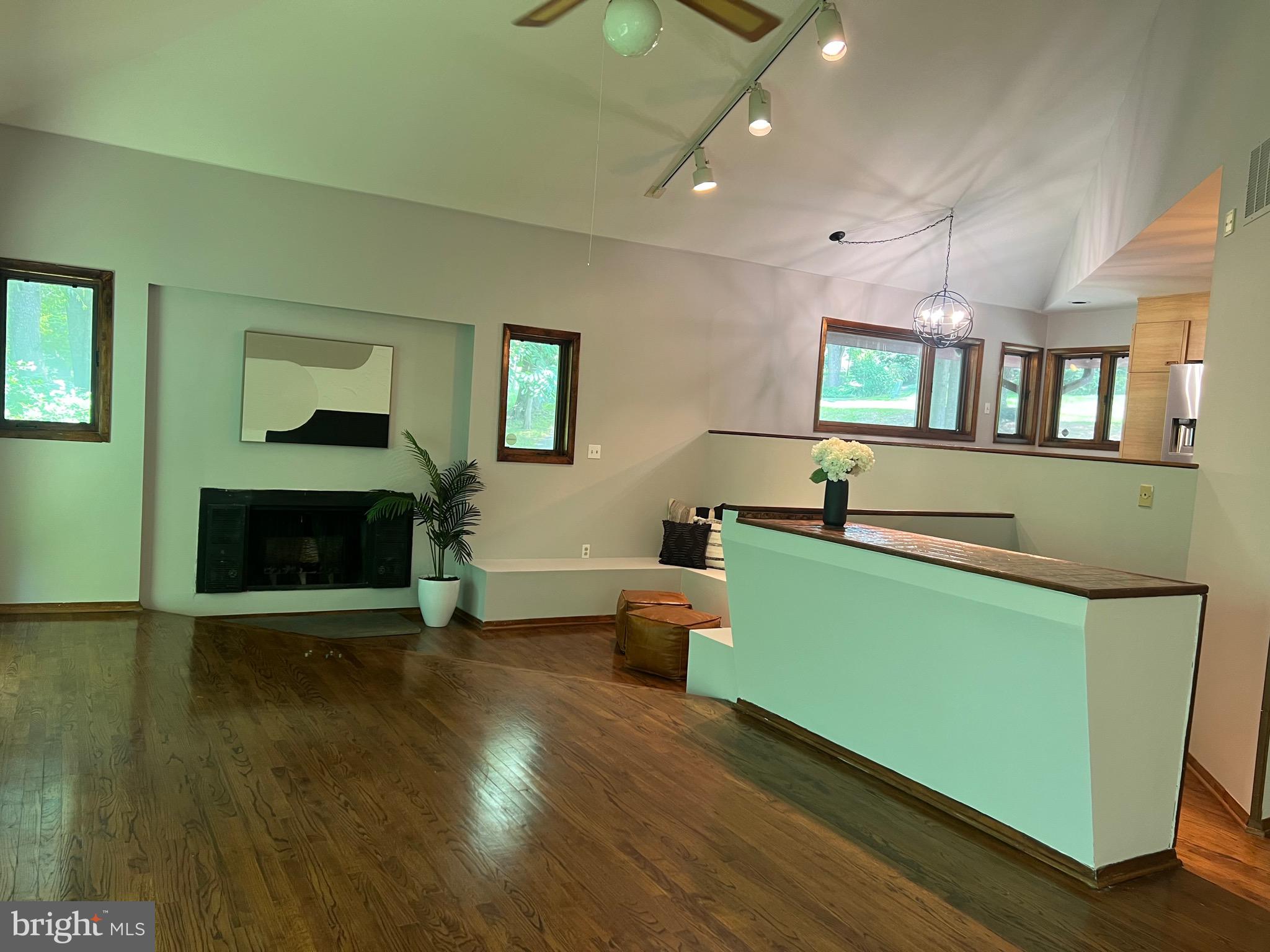 11370 Heathertoe Ln