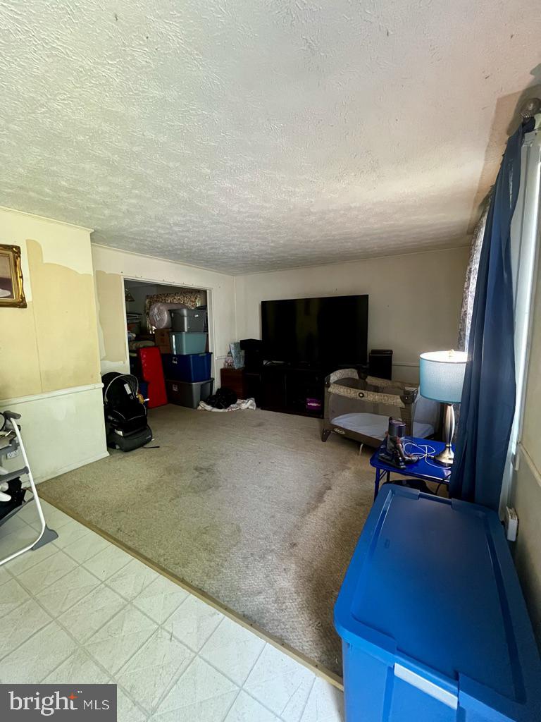 6404 Snowman Ct