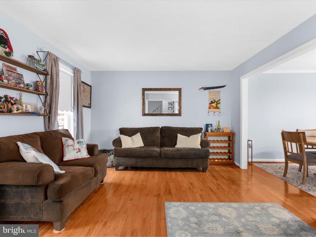 13604 Wisteria Drive