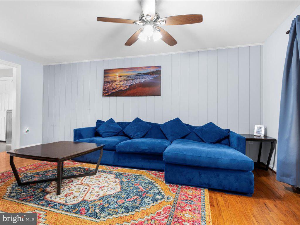 13604 Wisteria Drive