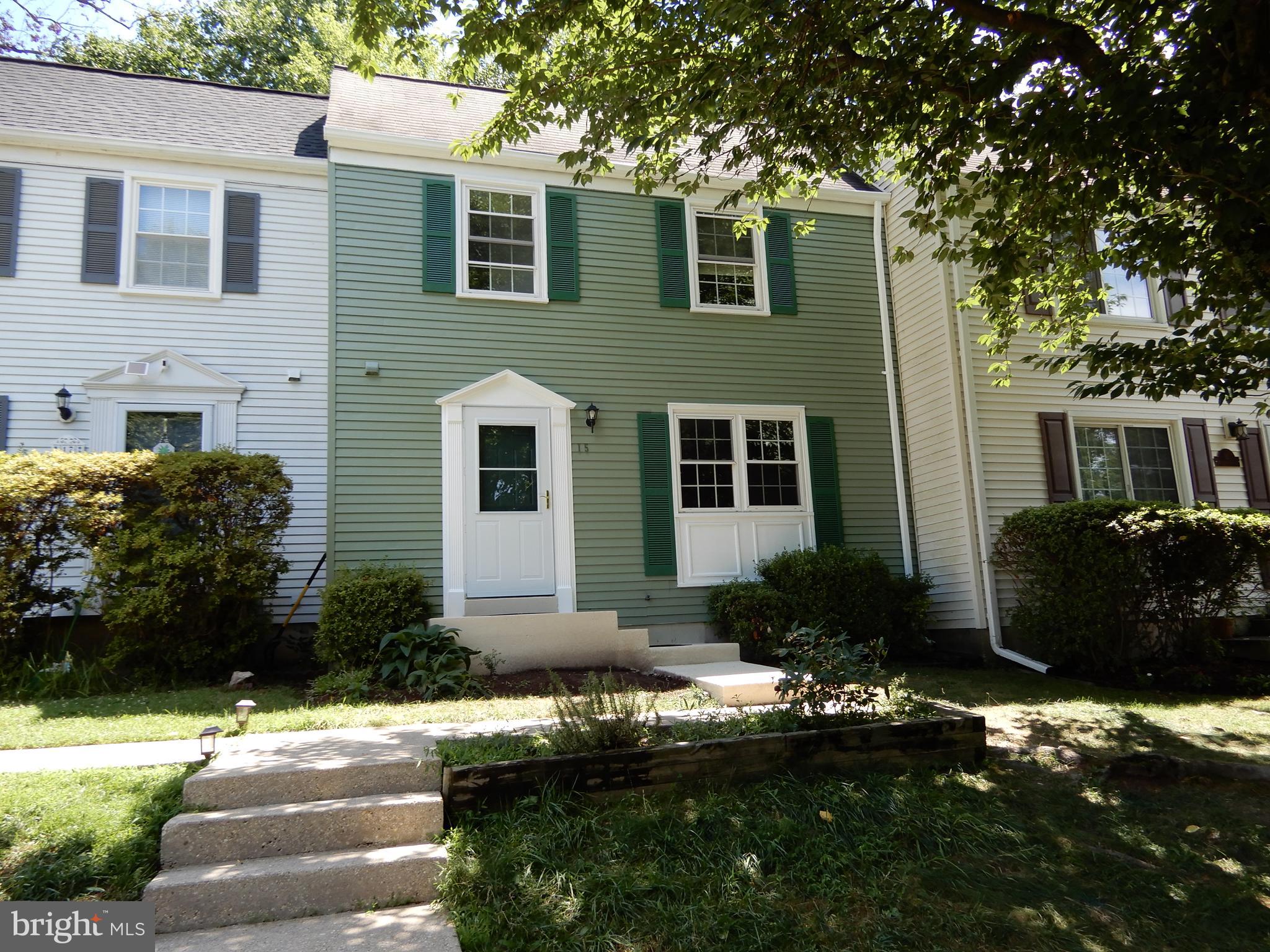 15 Baileys Ct