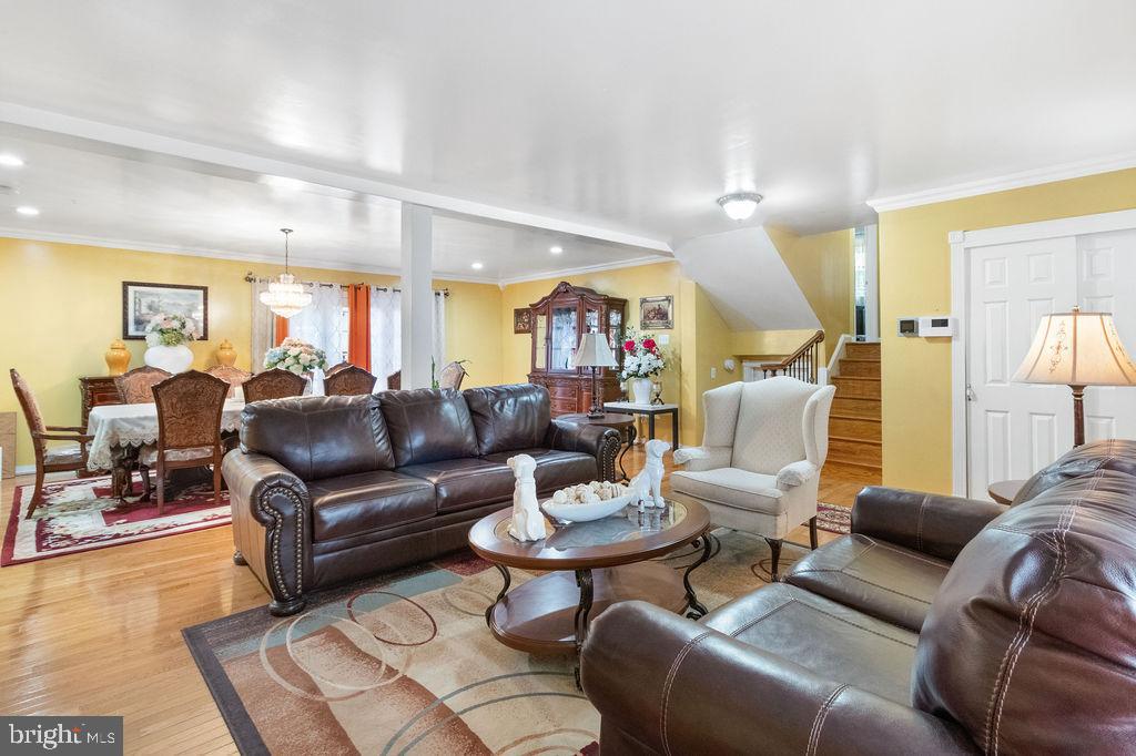 607 Valley Brook Dr