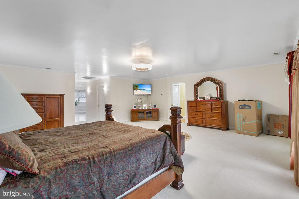 607 Valley Brook Dr