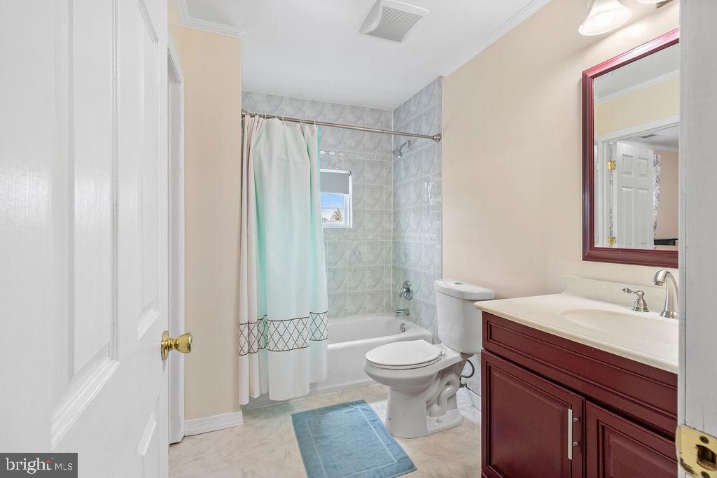 607 Valley Brook Dr