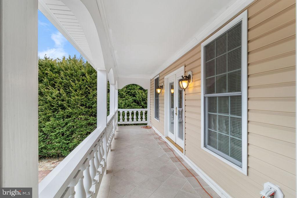 607 Valley Brook Dr