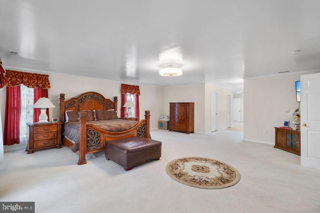 607 Valley Brook Dr