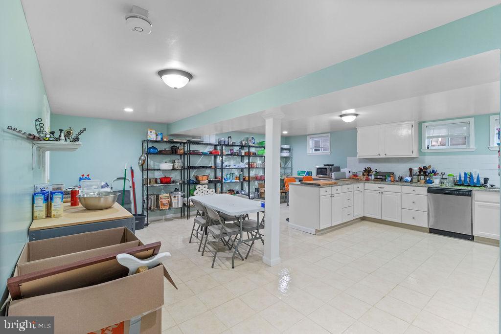 607 Valley Brook Dr