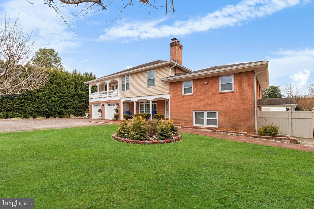 607 Valley Brook Dr
