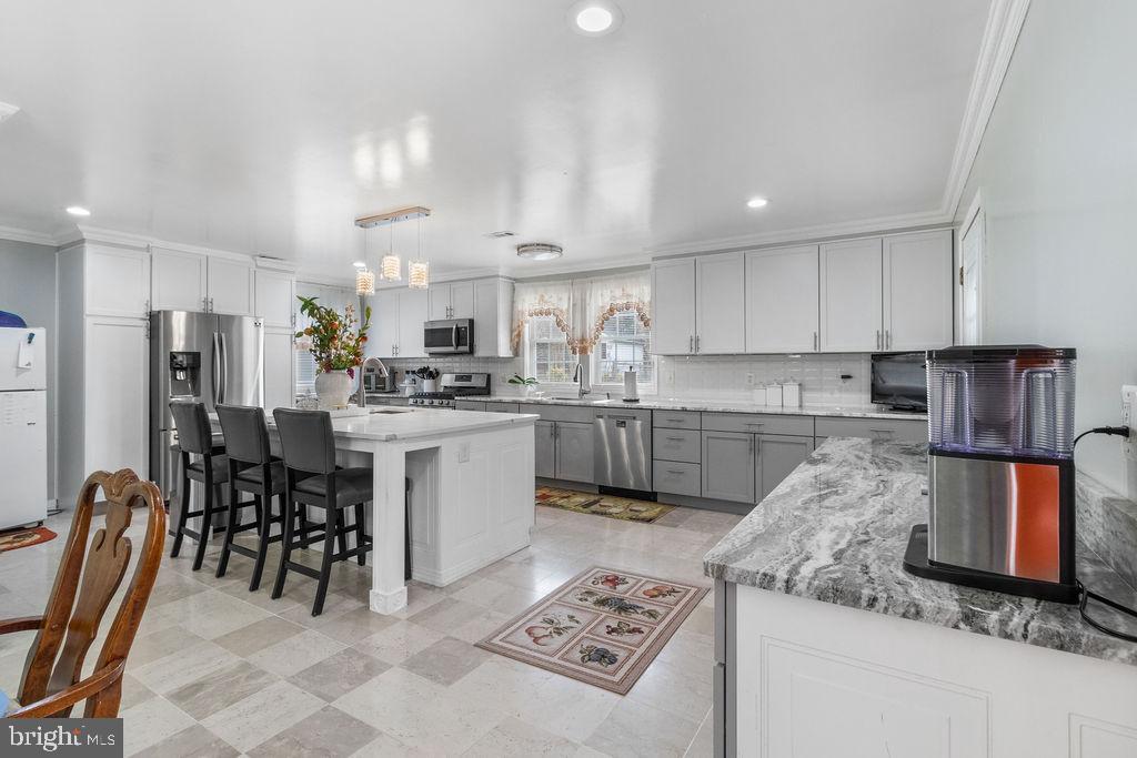 607 Valley Brook Dr