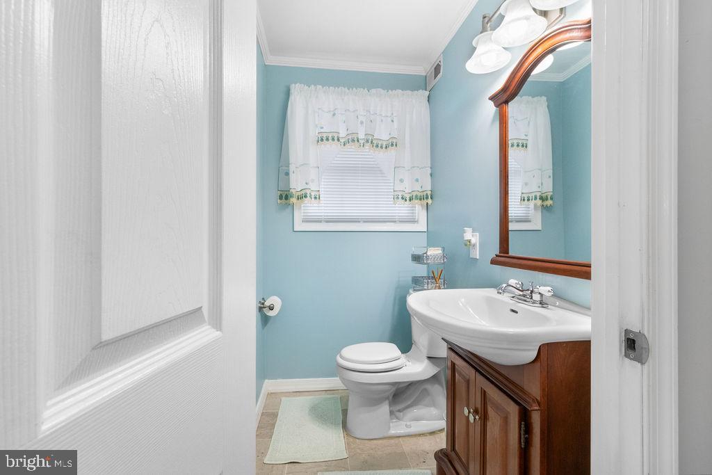 607 Valley Brook Dr