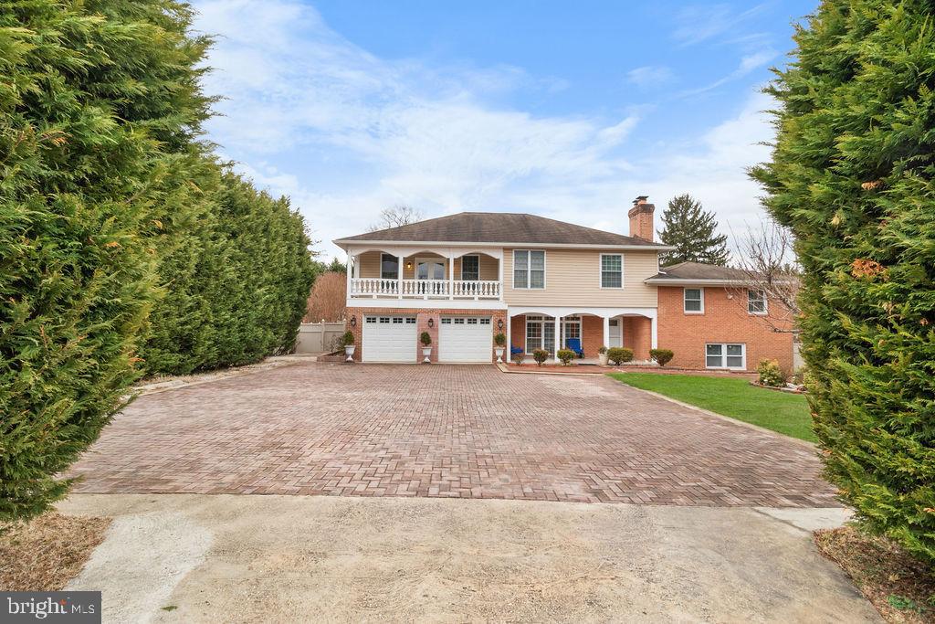 607 Valley Brook Dr