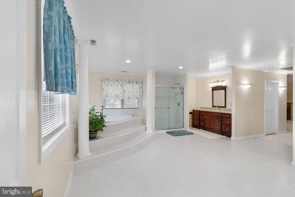 607 Valley Brook Dr