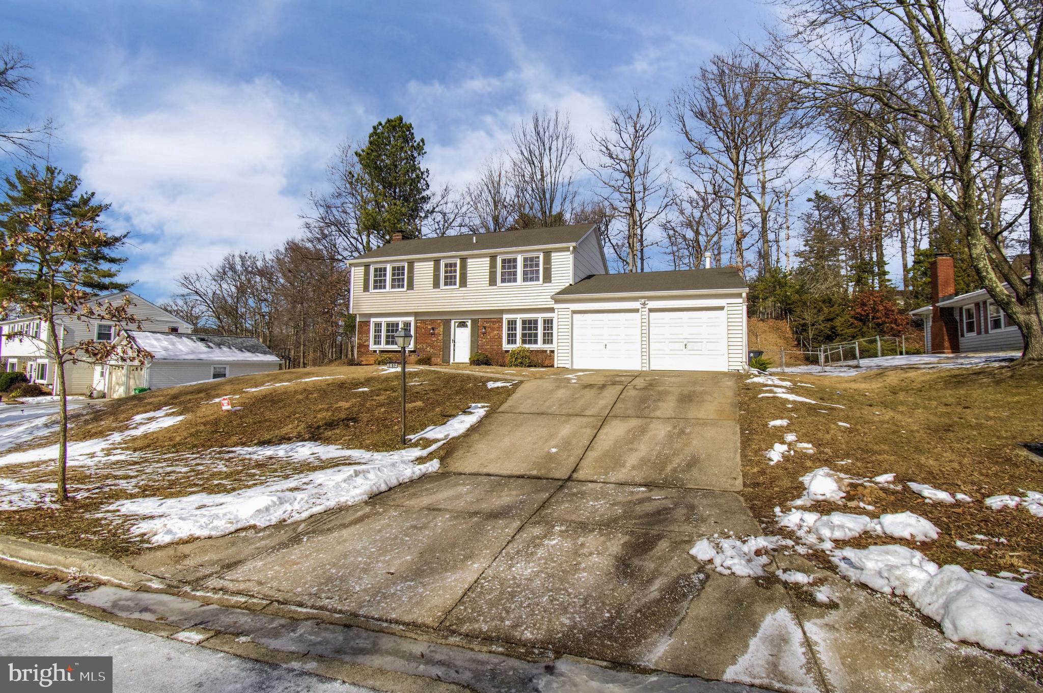 8812 CHURCHFIELD LANE