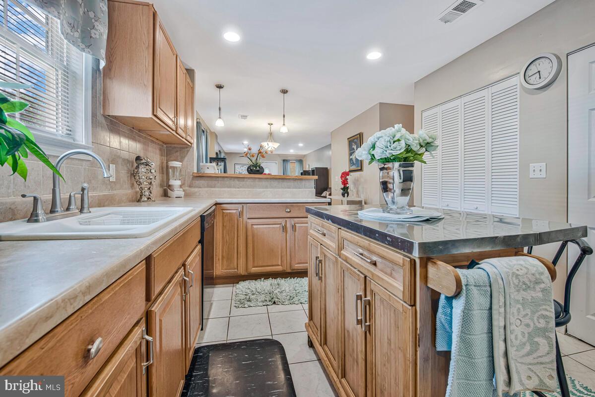 1106 CYPRESSTREE DRIVE