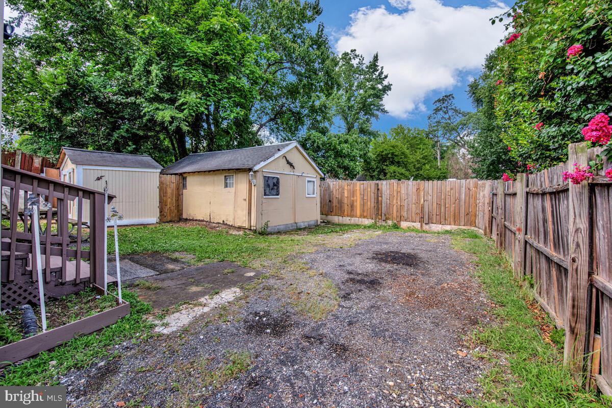 1106 CYPRESSTREE DRIVE
