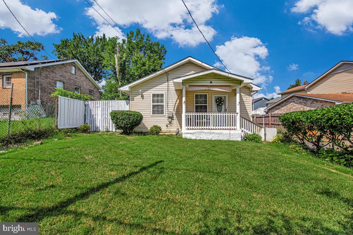 1106 CYPRESSTREE DRIVE