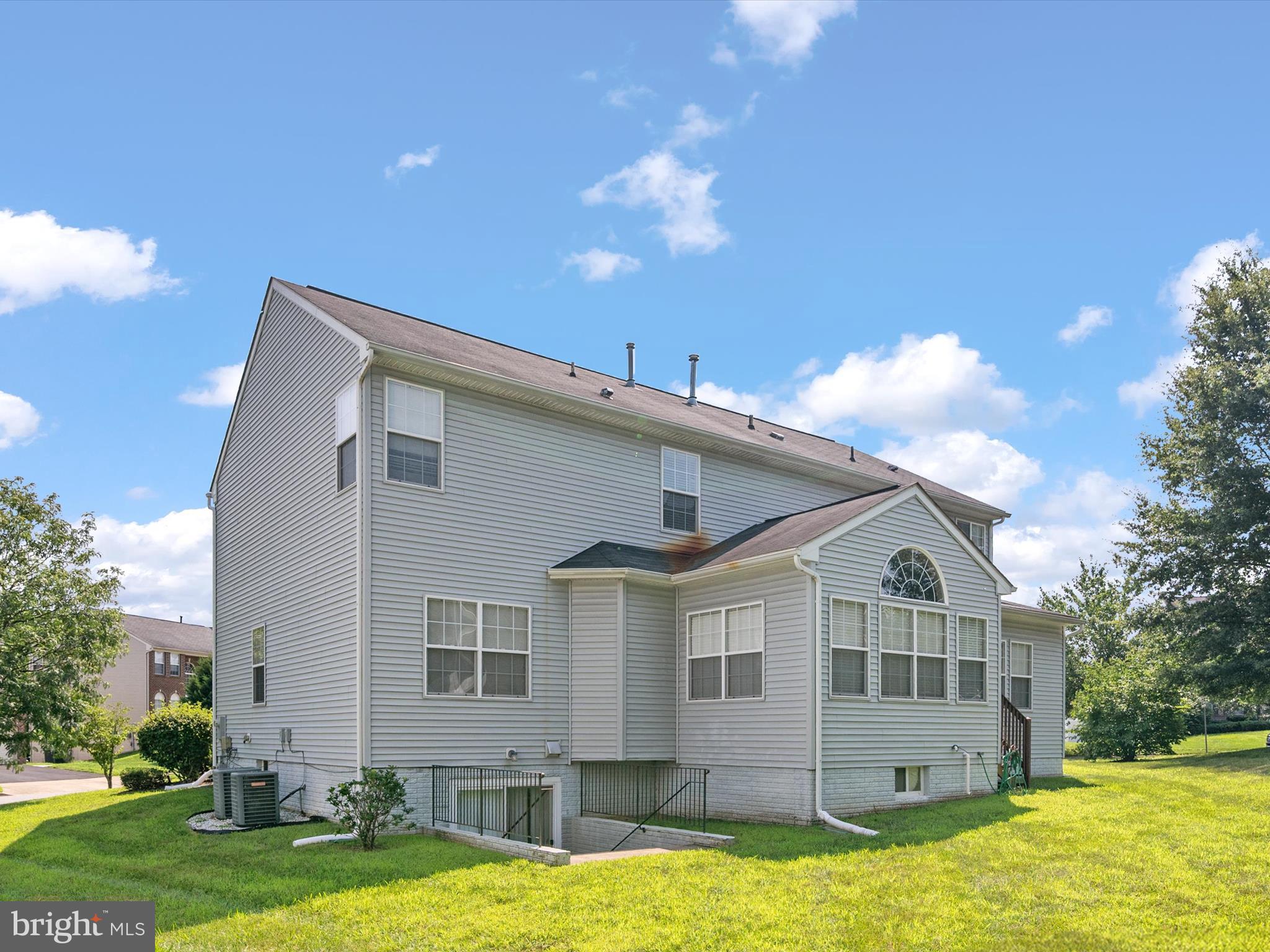 1213 HEARTLAND COURT