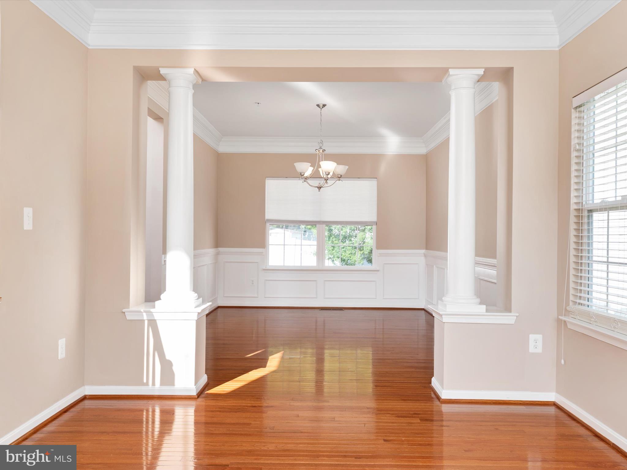 1213 HEARTLAND COURT