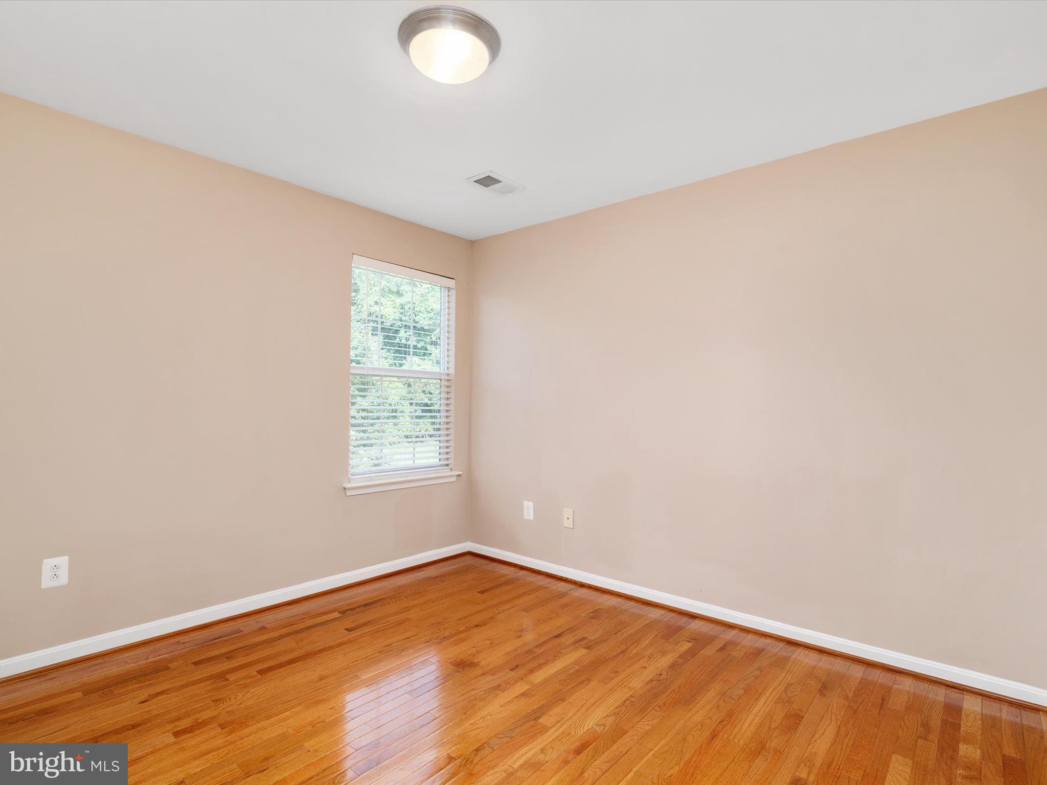 1213 HEARTLAND COURT