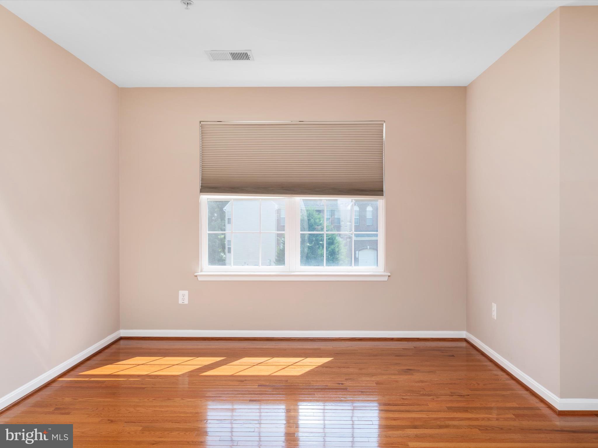 1213 HEARTLAND COURT