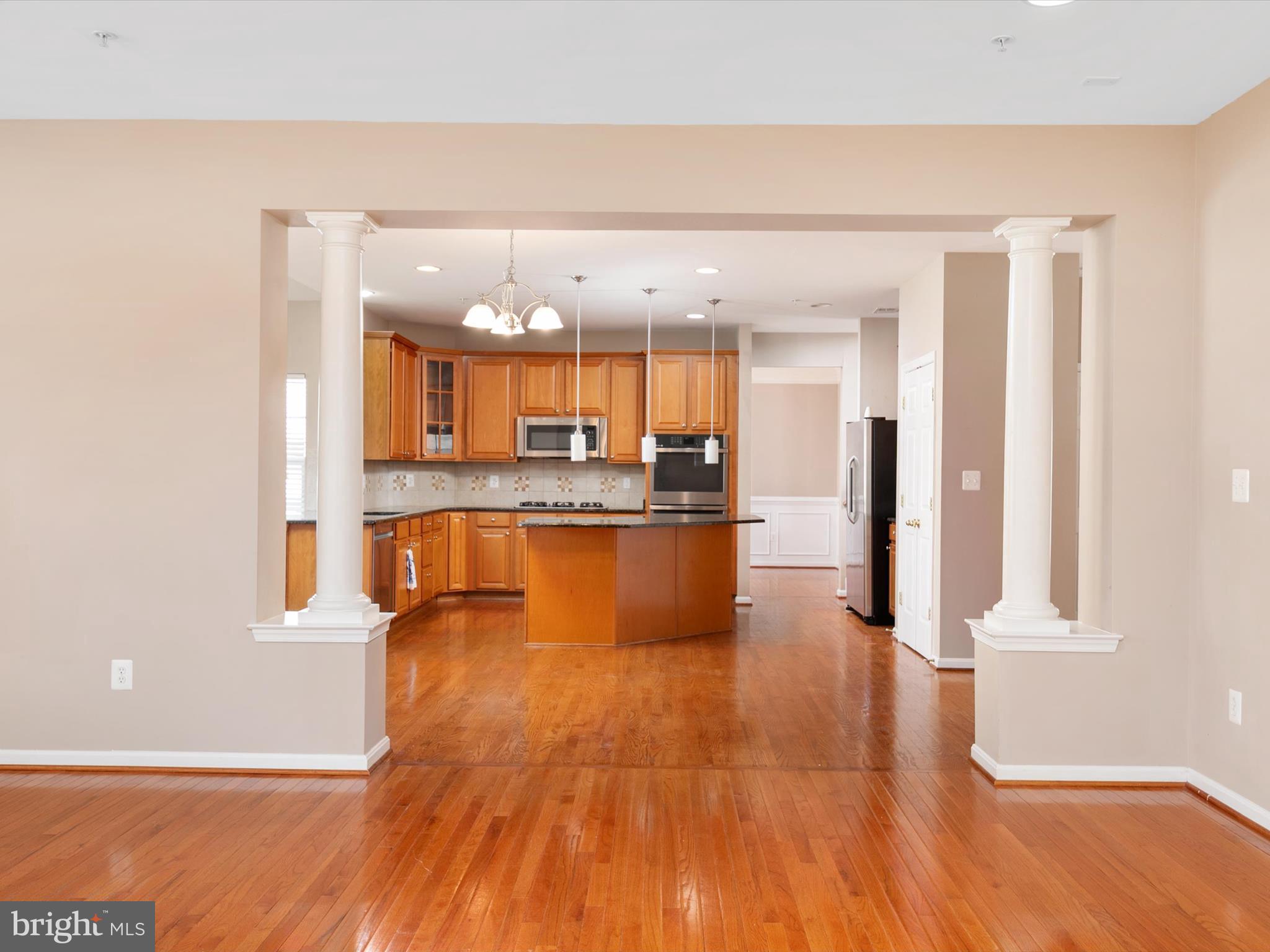 1213 HEARTLAND COURT