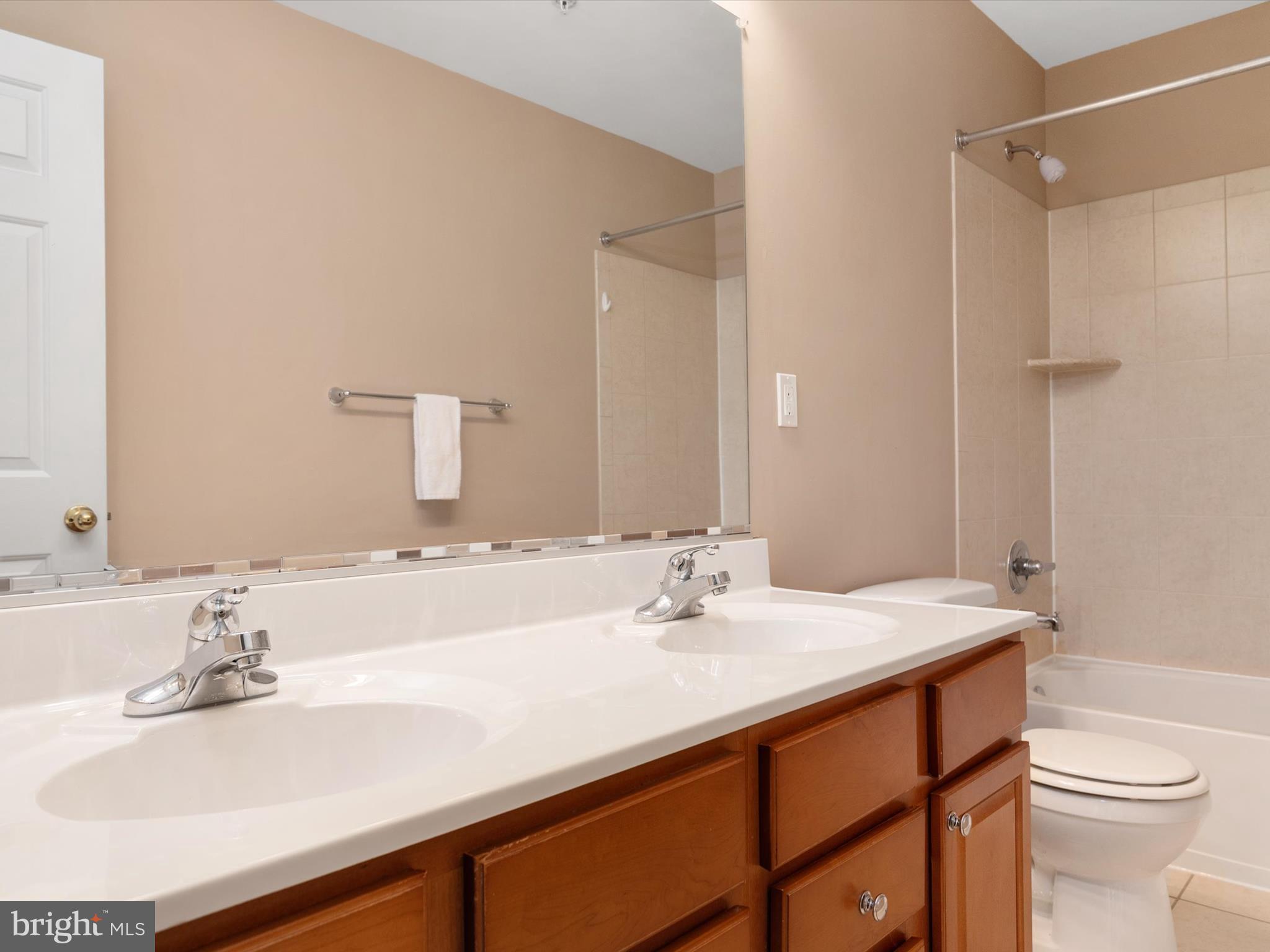 1213 HEARTLAND COURT