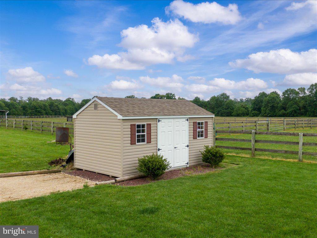 353 Willow Branch Rd