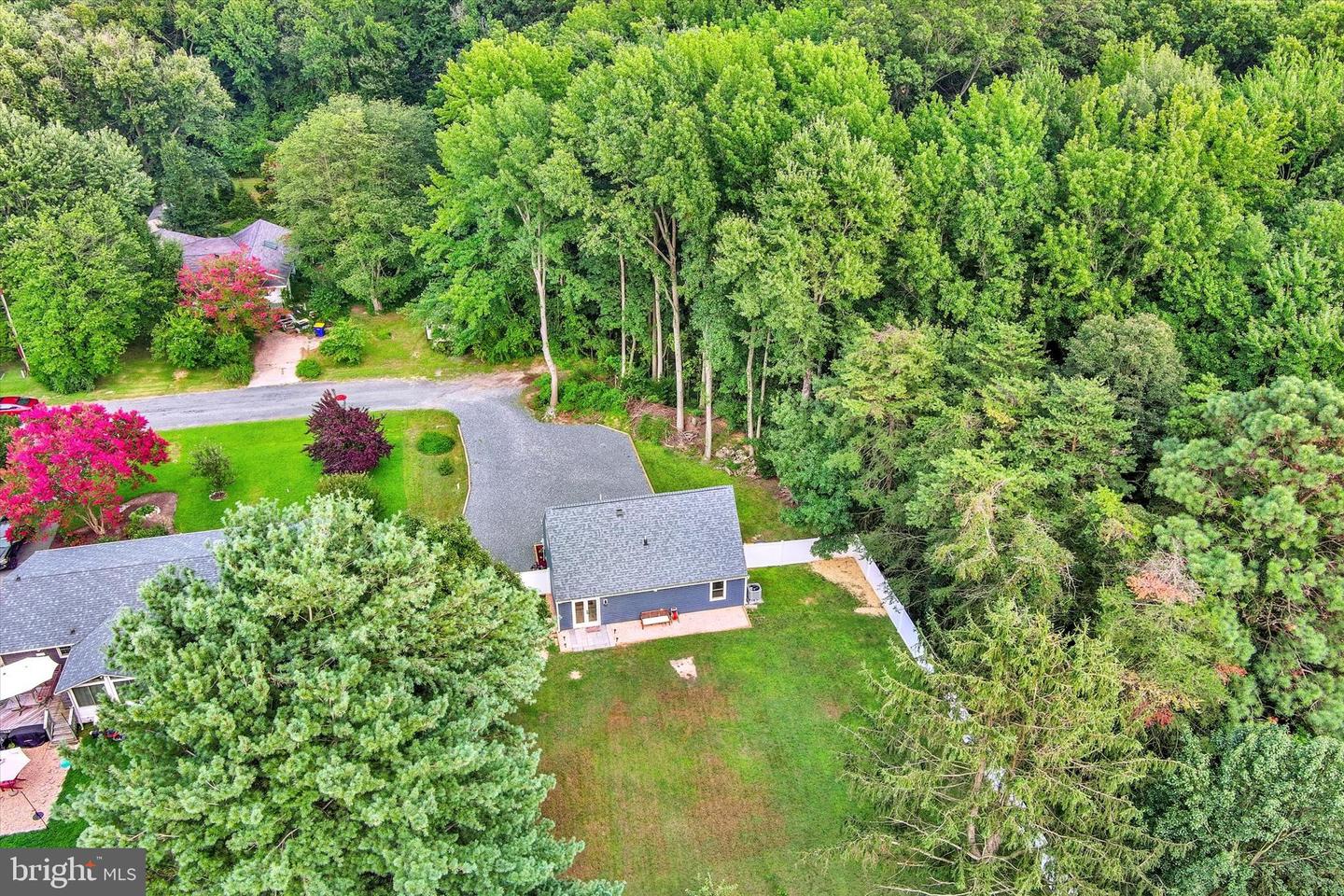 102 Maple Rd