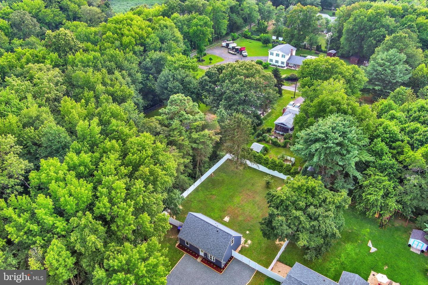 102 Maple Rd