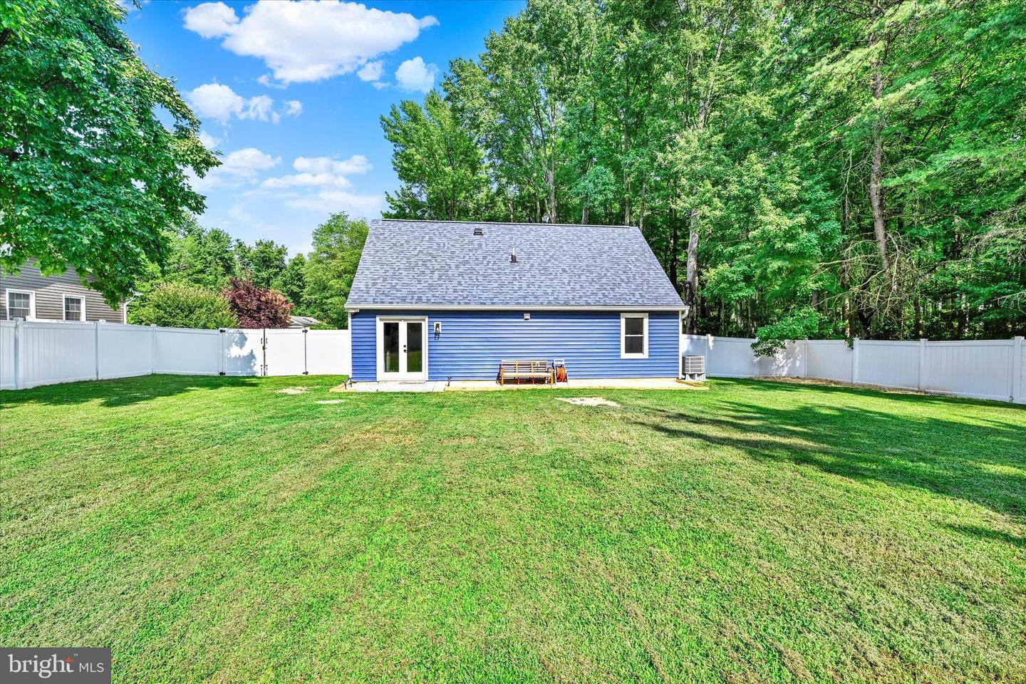 102 Maple Rd