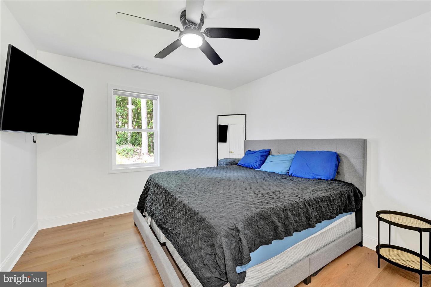 102 Maple Rd