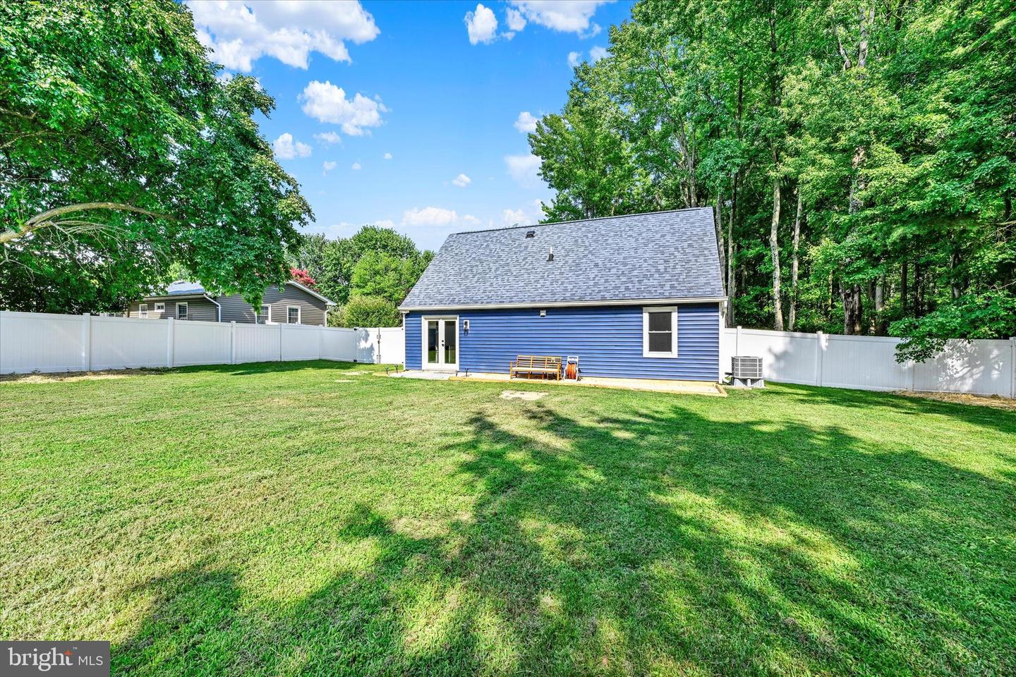 102 Maple Rd