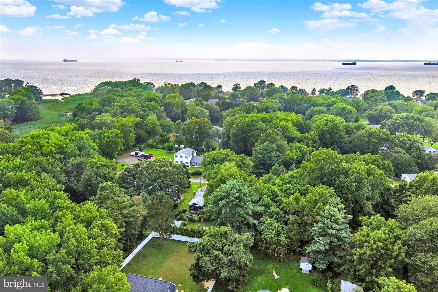 102 Maple Rd
