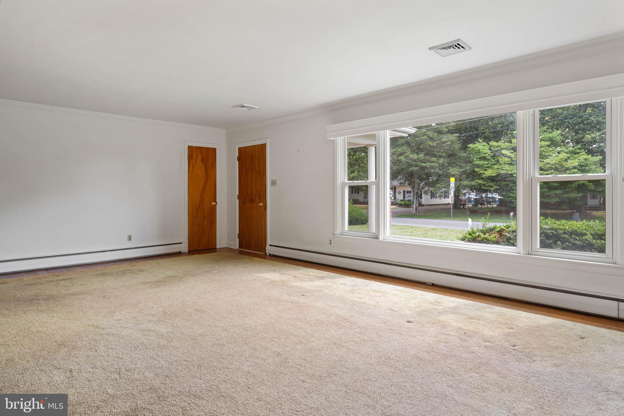 118 Jerome Dr