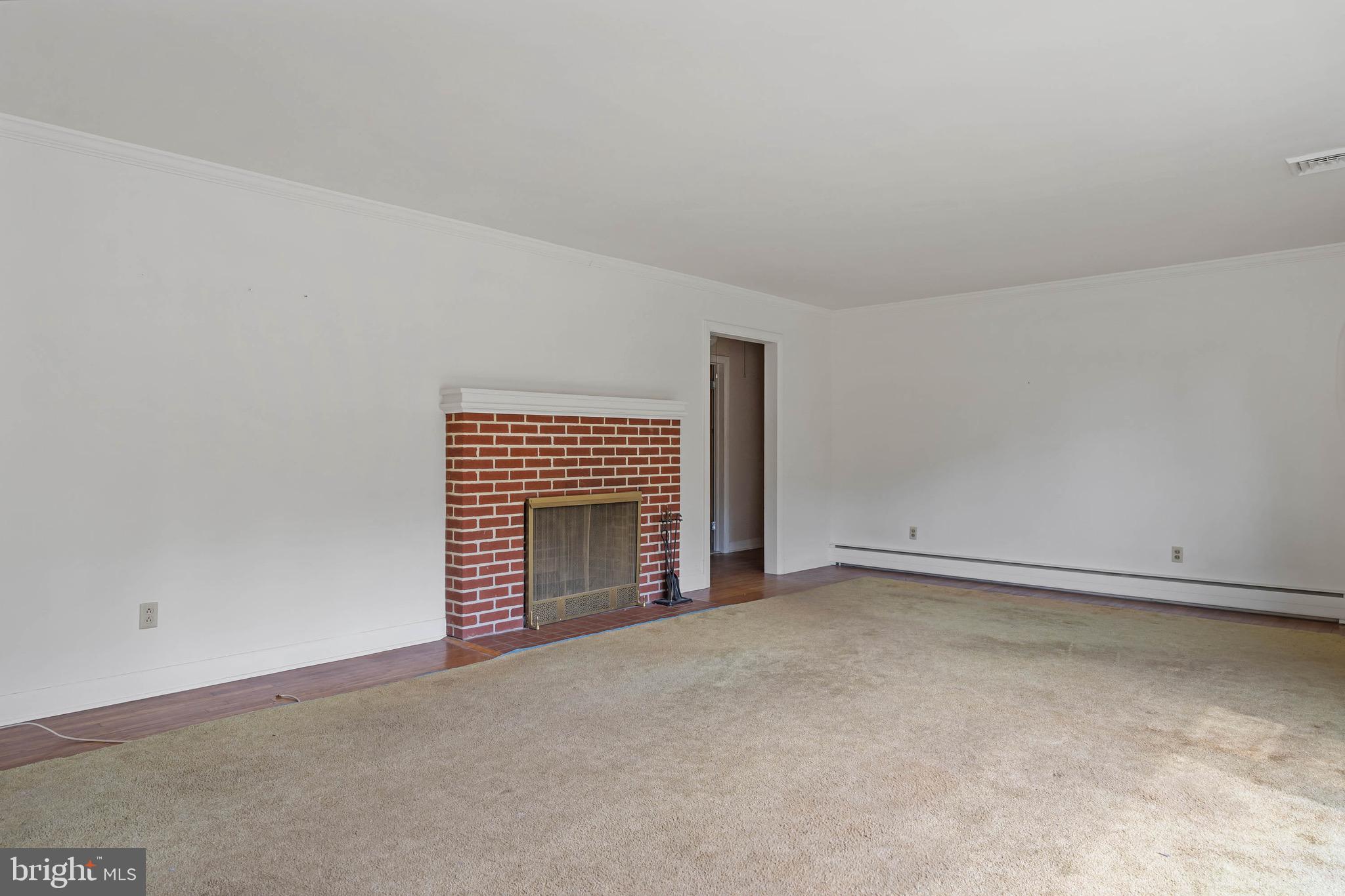 118 Jerome Dr