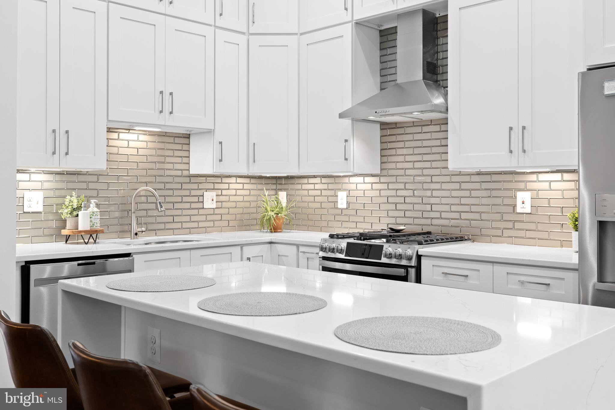 6000 Mill Cove COURT