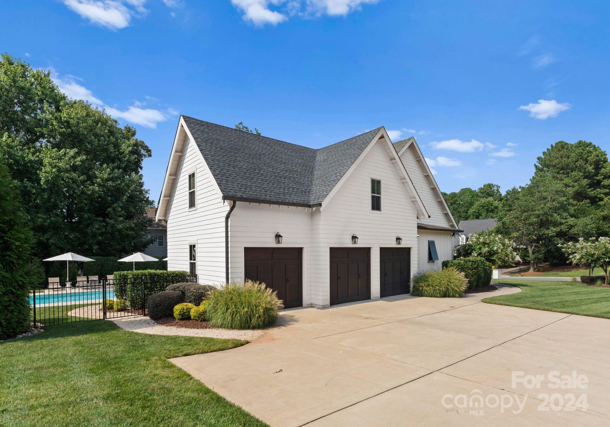 18907 Lakehouse Pointe Drive