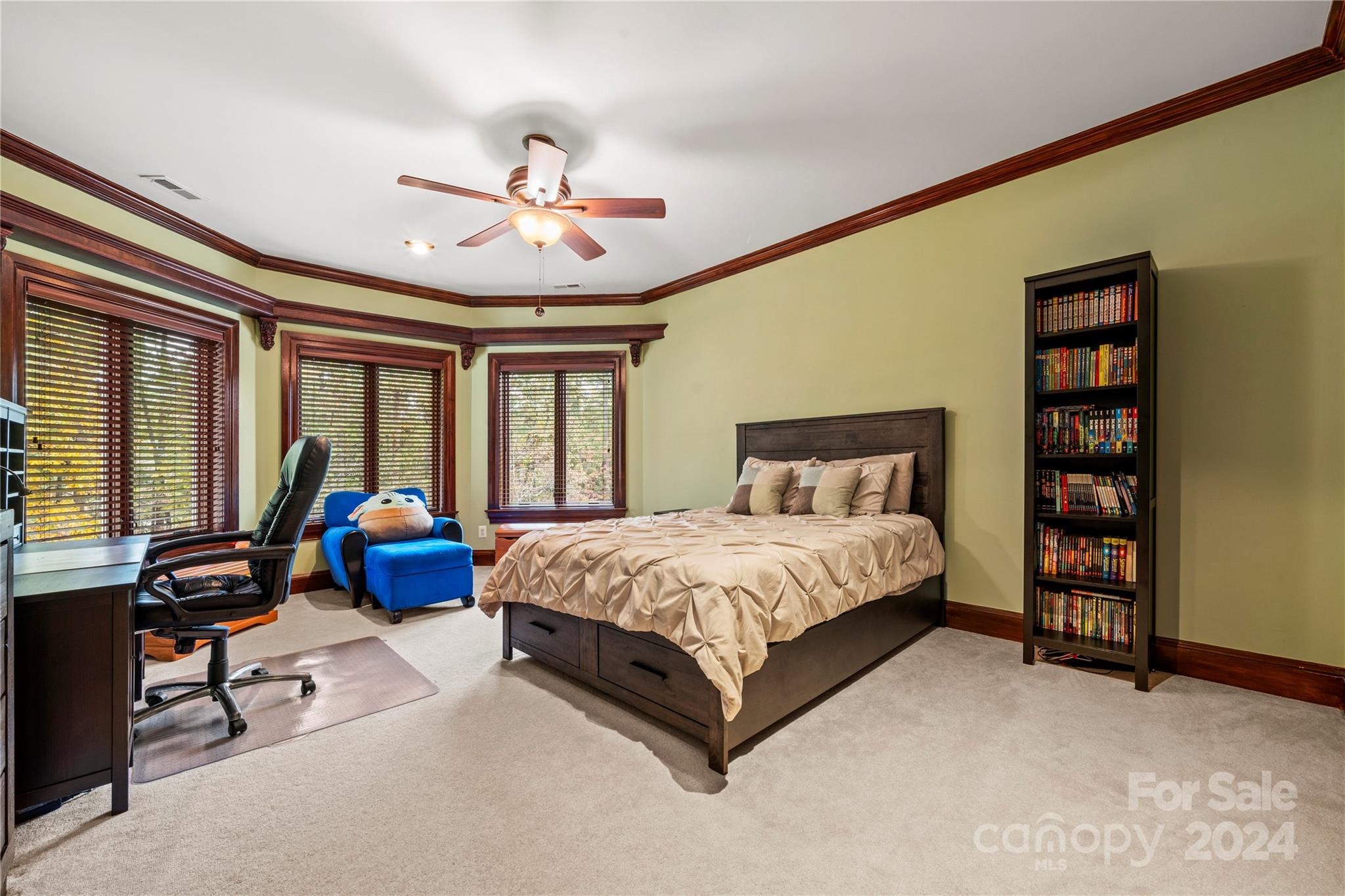18917 Peninsula Point Drive