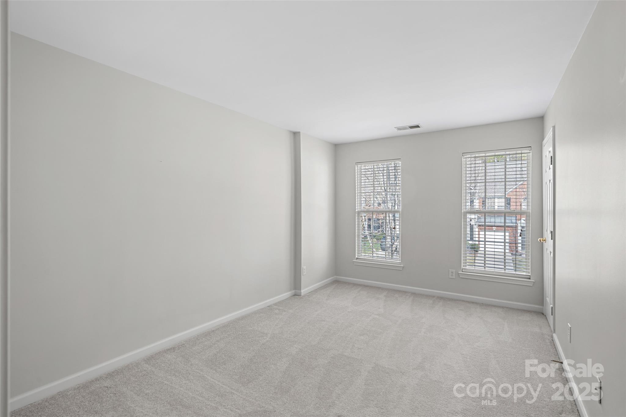 141 N Arcadian Way