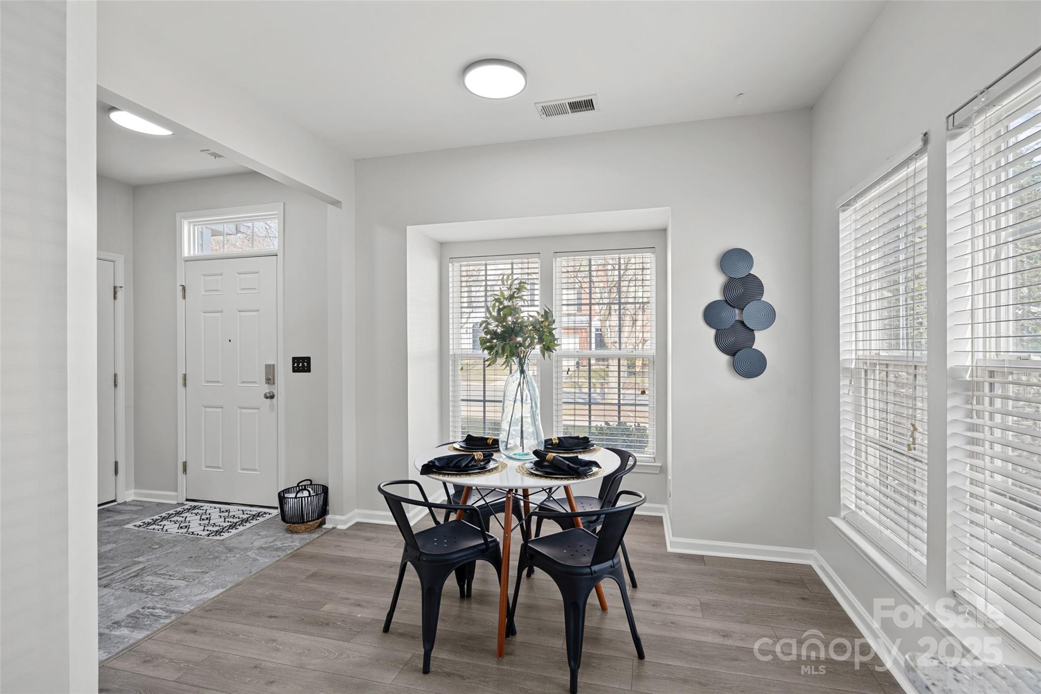 141 N Arcadian Way