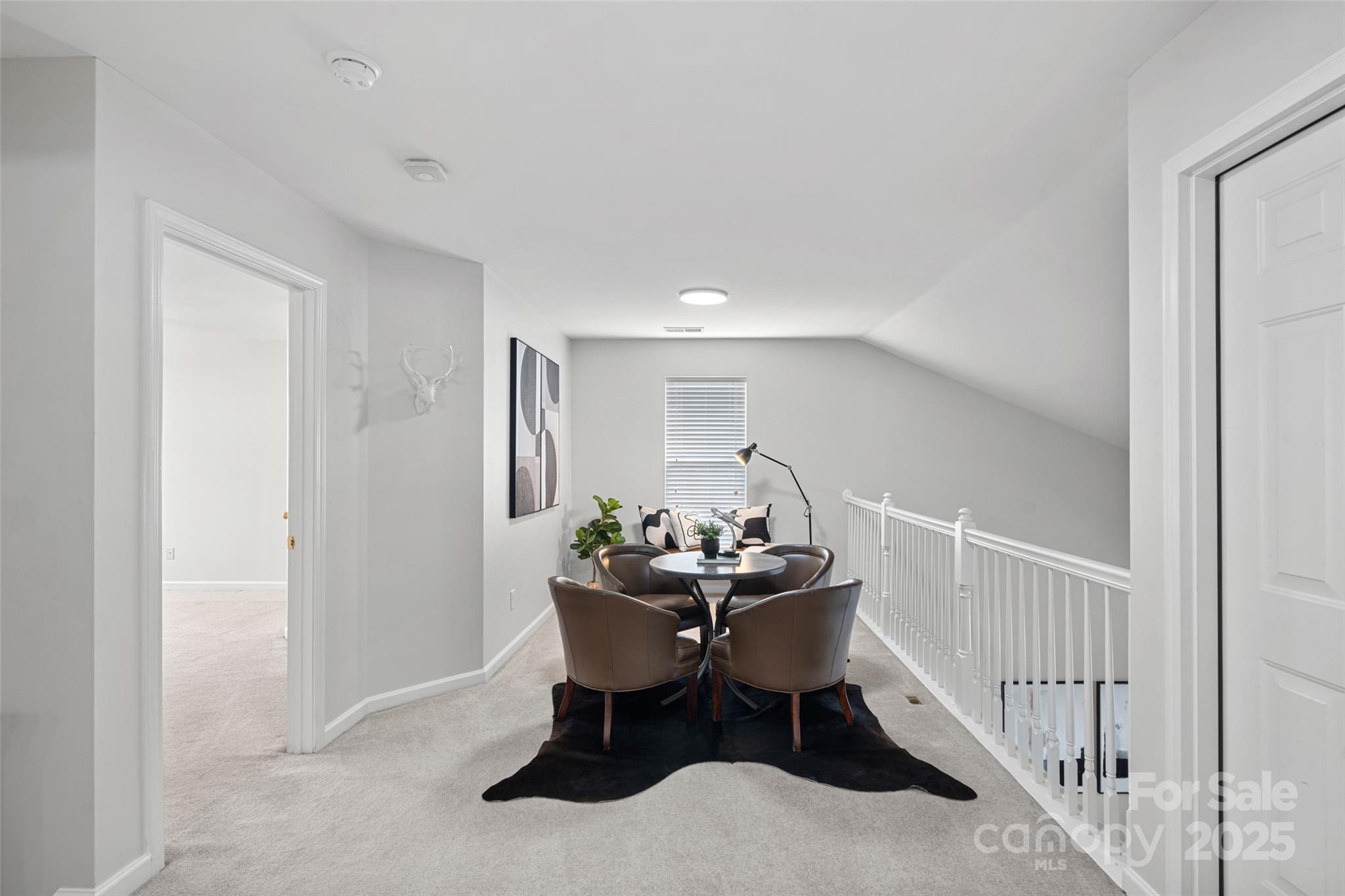 141 N Arcadian Way