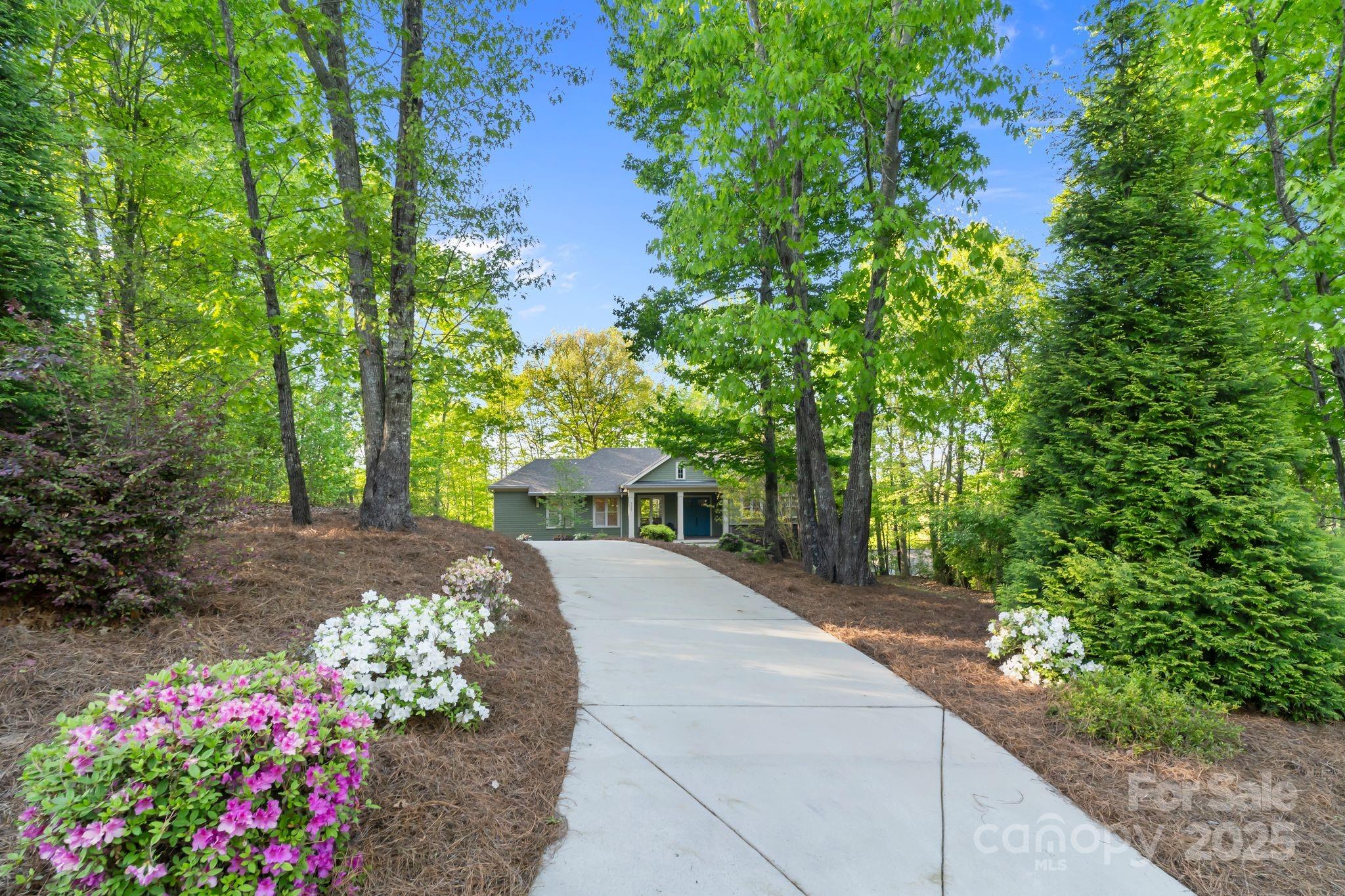 8086 Summit Ridge Drive