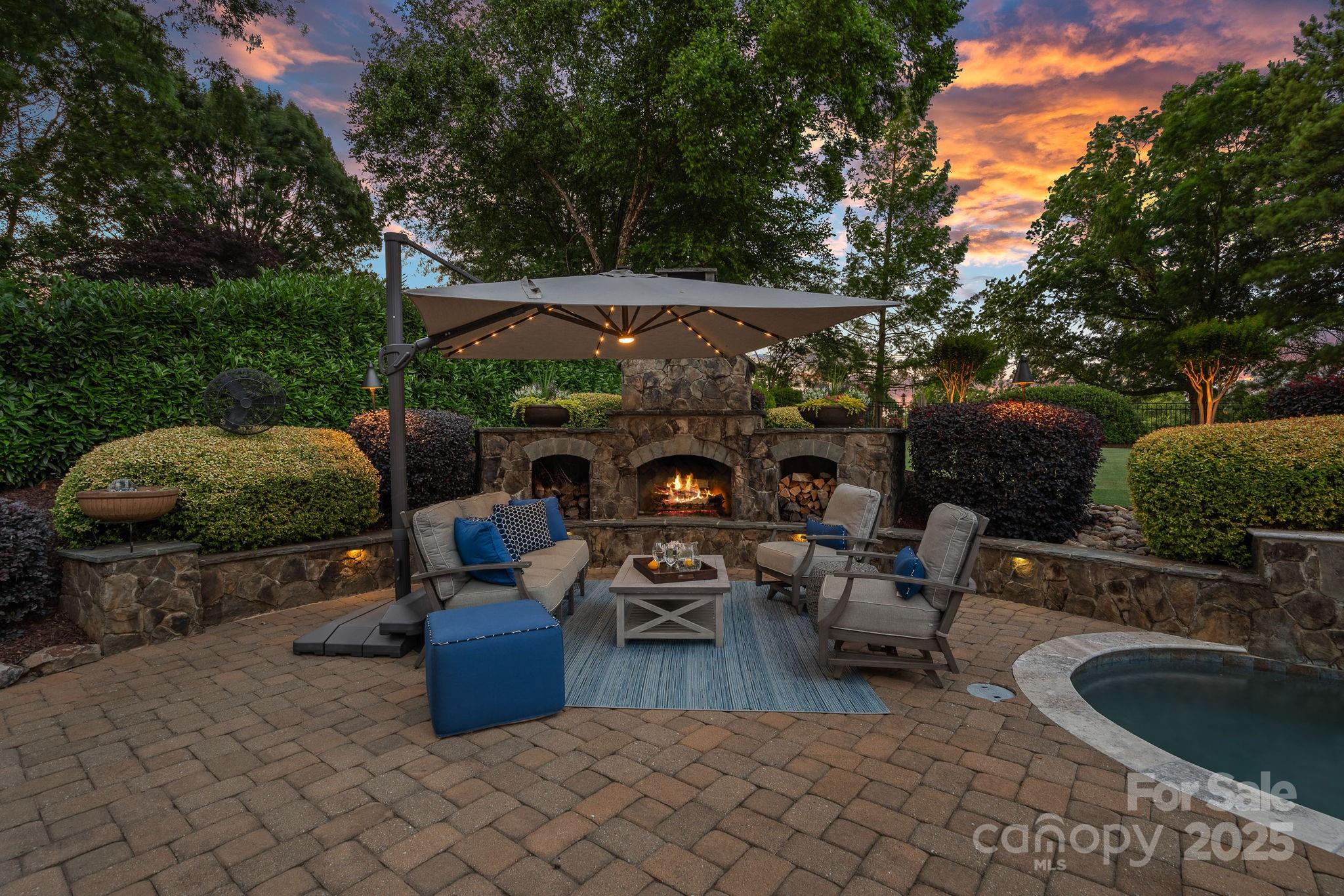 18718 Peninsula Cove Lane