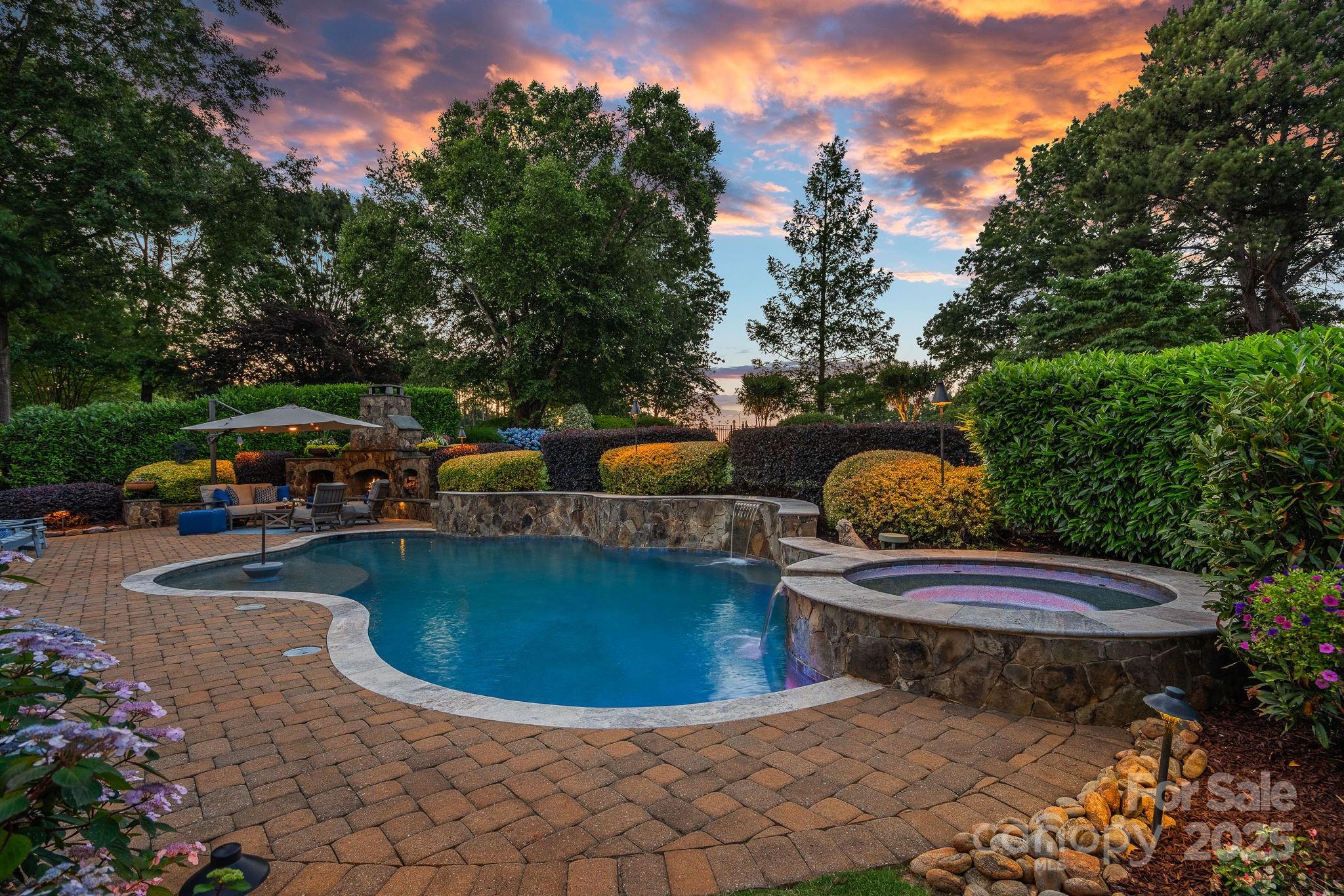 18718 Peninsula Cove Lane