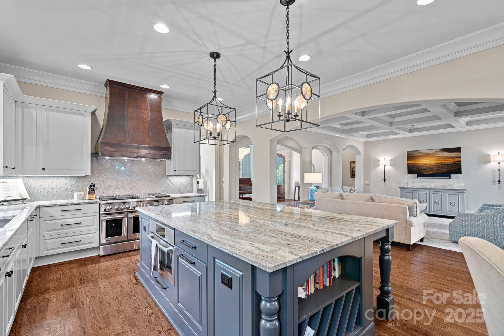 18718 Peninsula Cove Lane